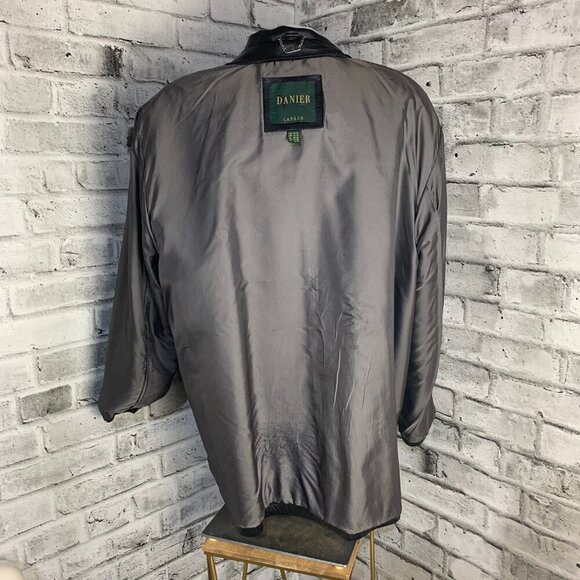 Vintage Danier Black Leather Blazer Jacket - Picture 8 of 16